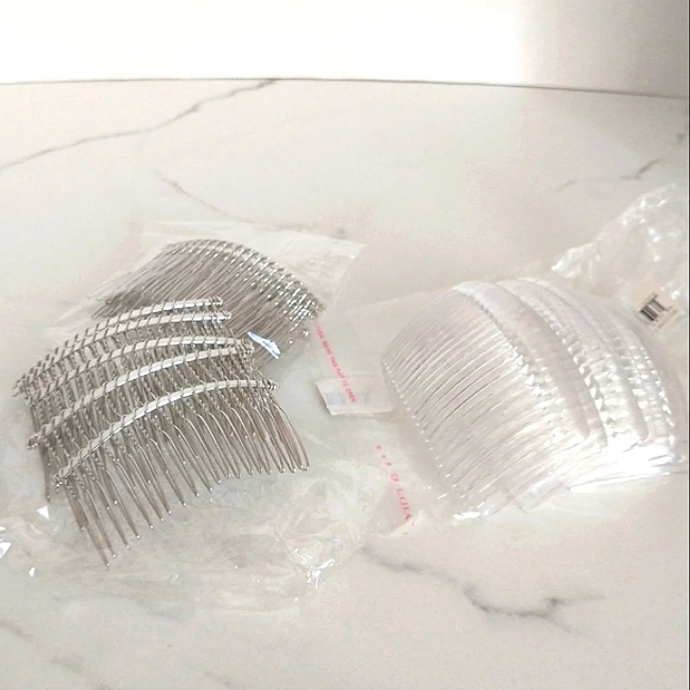 New Bundle of Plastic & Metal Combs - 10 of each
